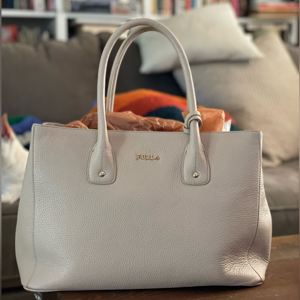 FURLA Satchel Tote Pebbled Leather, Cream or White